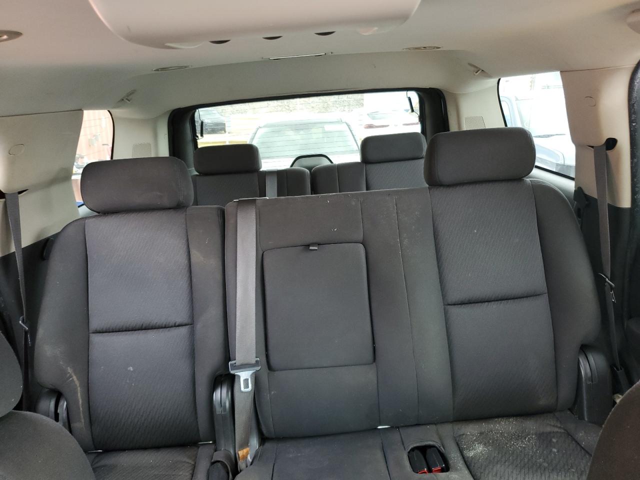 2010 Chevrolet Tahoe C1500 Ls VIN: 1GNUCAE05AR257229 Lot: 84437805