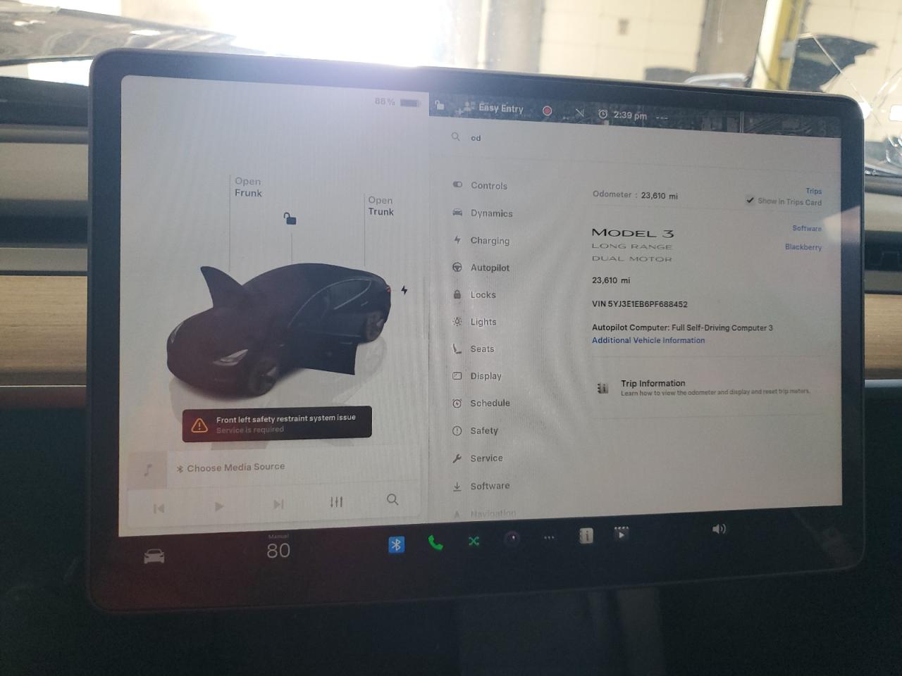 2023 Tesla Model 3 VIN: 5YJ3E1EB6PF688452 Lot: 71325715