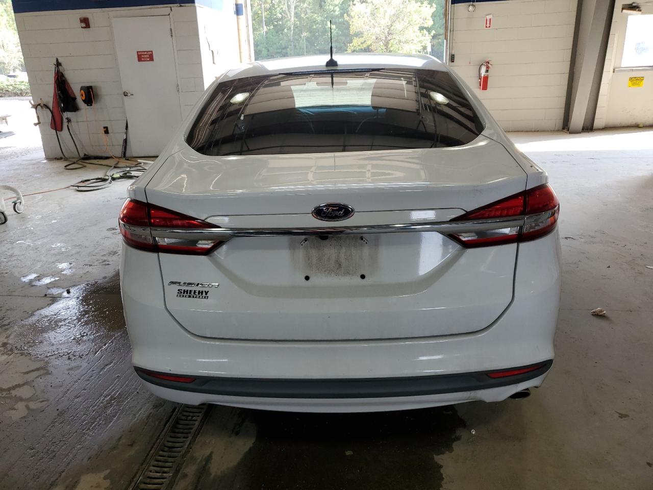 2017 Ford Fusion S VIN: 3FA6P0G78HR117108 Lot: 81601645