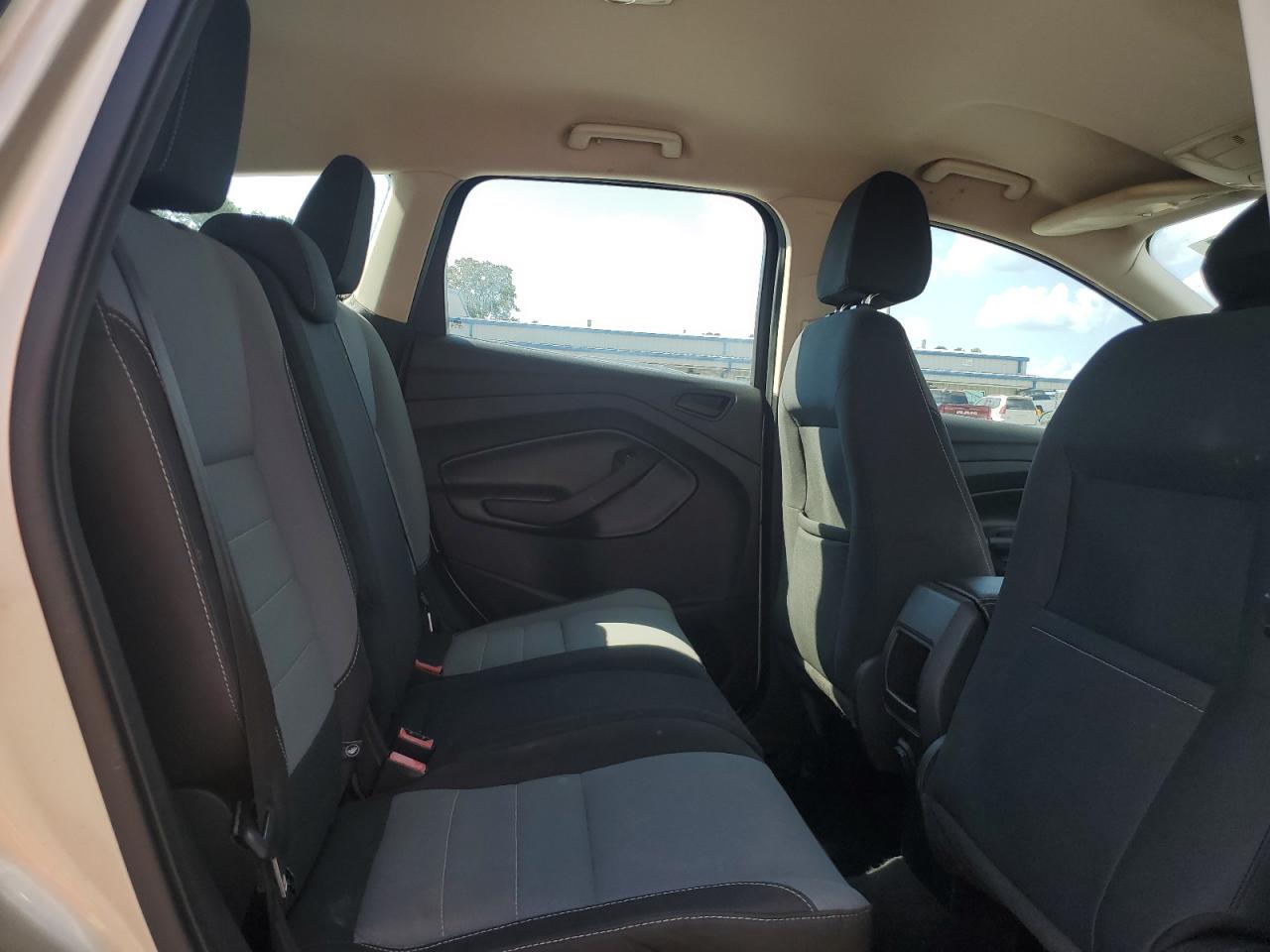 2017 Ford Escape S VIN: 1FMCU0F73HUB95727 Lot: 81627265