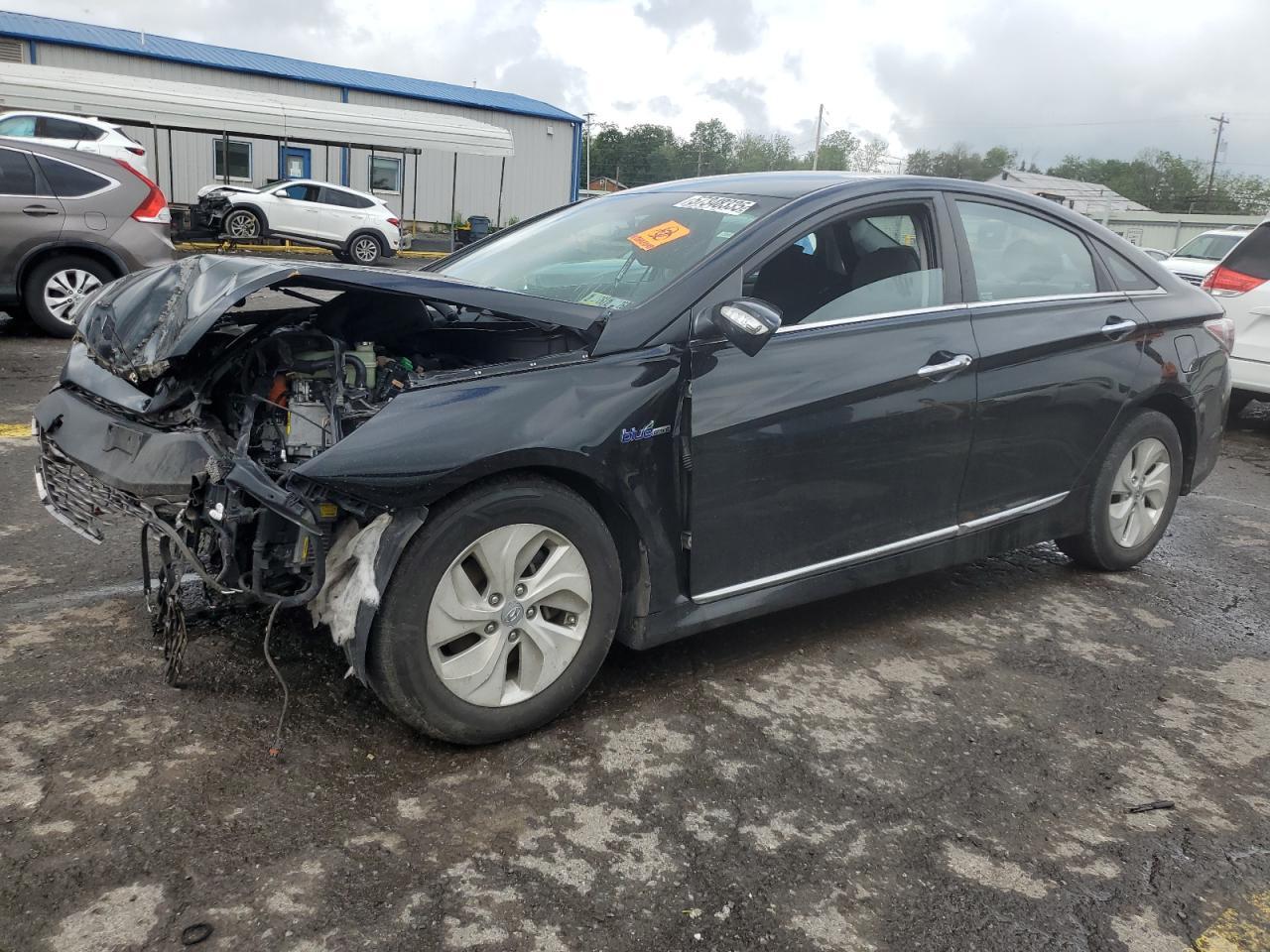 2015 Hyundai Sonata Hybrid black sedan hybrid KMHEC4A48FA139118 photo #1