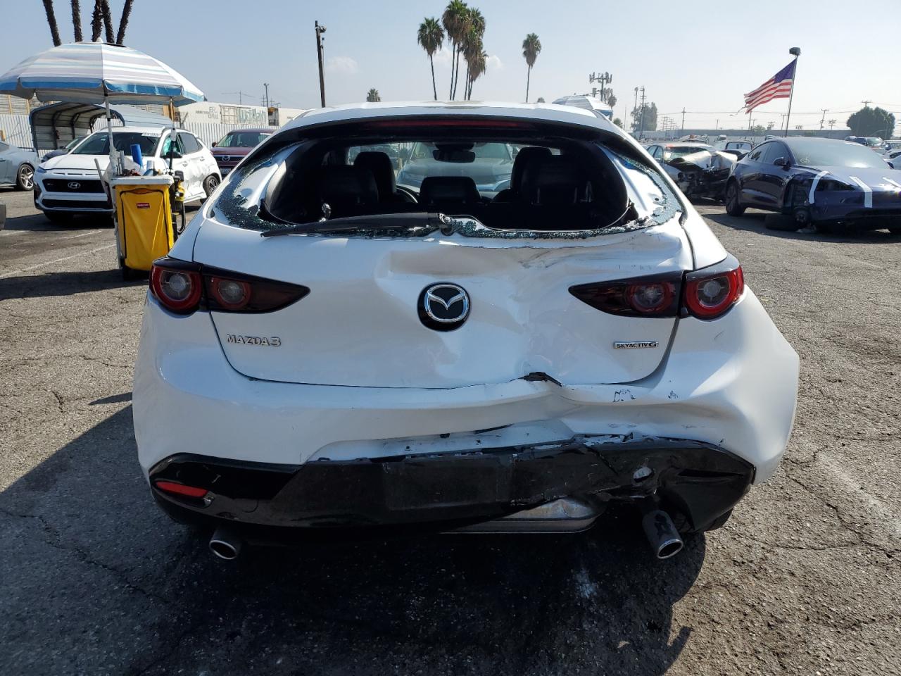 2024 Mazda 3 Preferred VIN: JM1BPALMXR1656562 Lot: 84042535