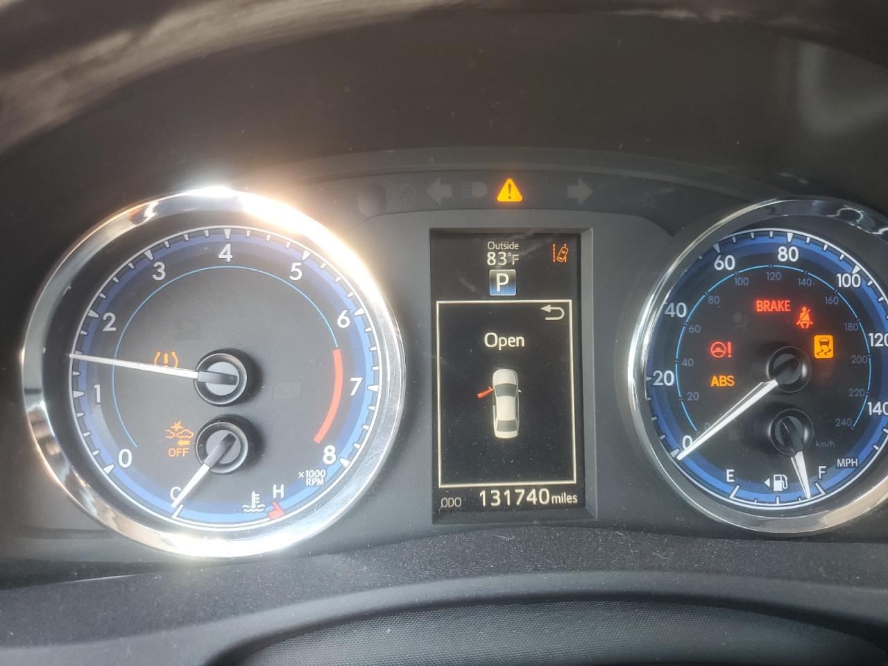 2018 Toyota Corolla L VIN: 5YFBURHE2JP752694 Lot: 80887455