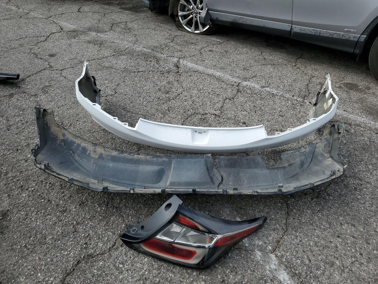 2017 Chevrolet Volt Lt VIN: 1G1RC6S54HU218014 Lot: 82122555