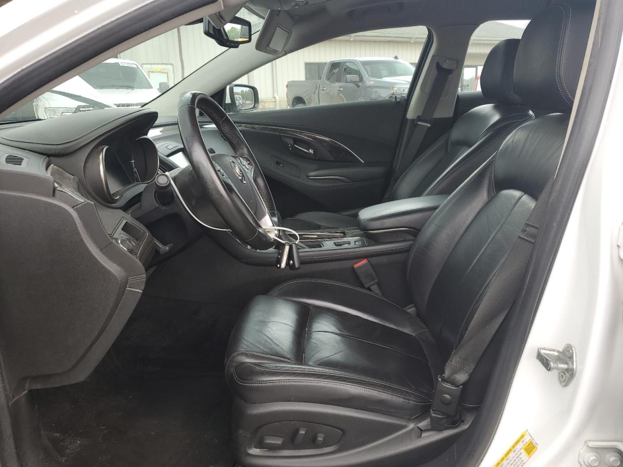 2016 Buick Lacrosse VIN: 1G4GB5G33GF173200 Lot: 81746935