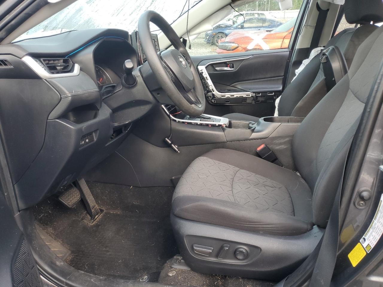 2020 Toyota Rav4 Xle VIN: 2T3W1RFV8LC063525 Lot: 81641625