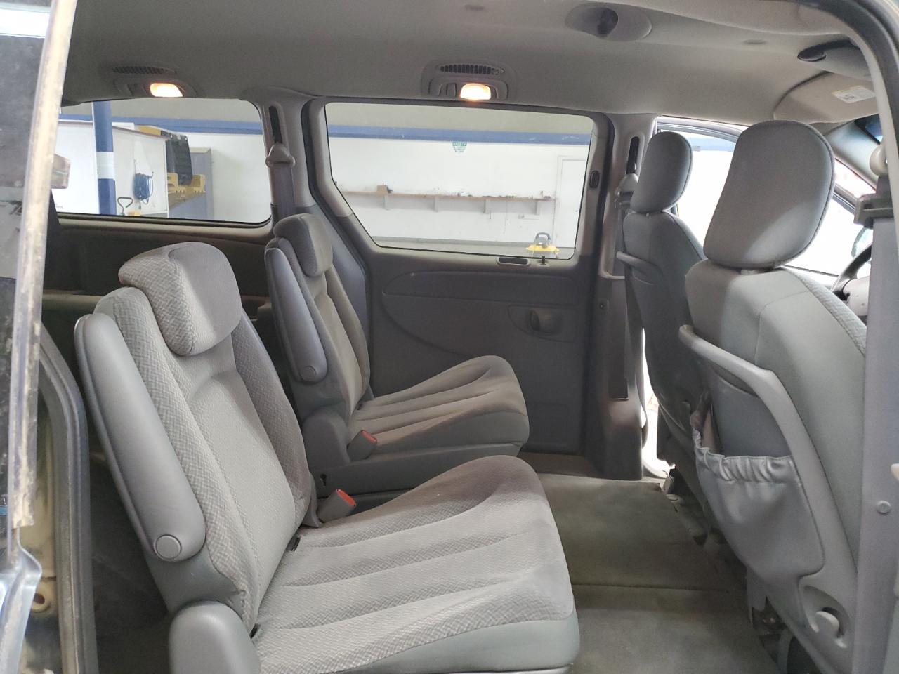 2005 Dodge Grand Caravan Sxt VIN: 2D4GP44L55R301353 Lot: 84602885