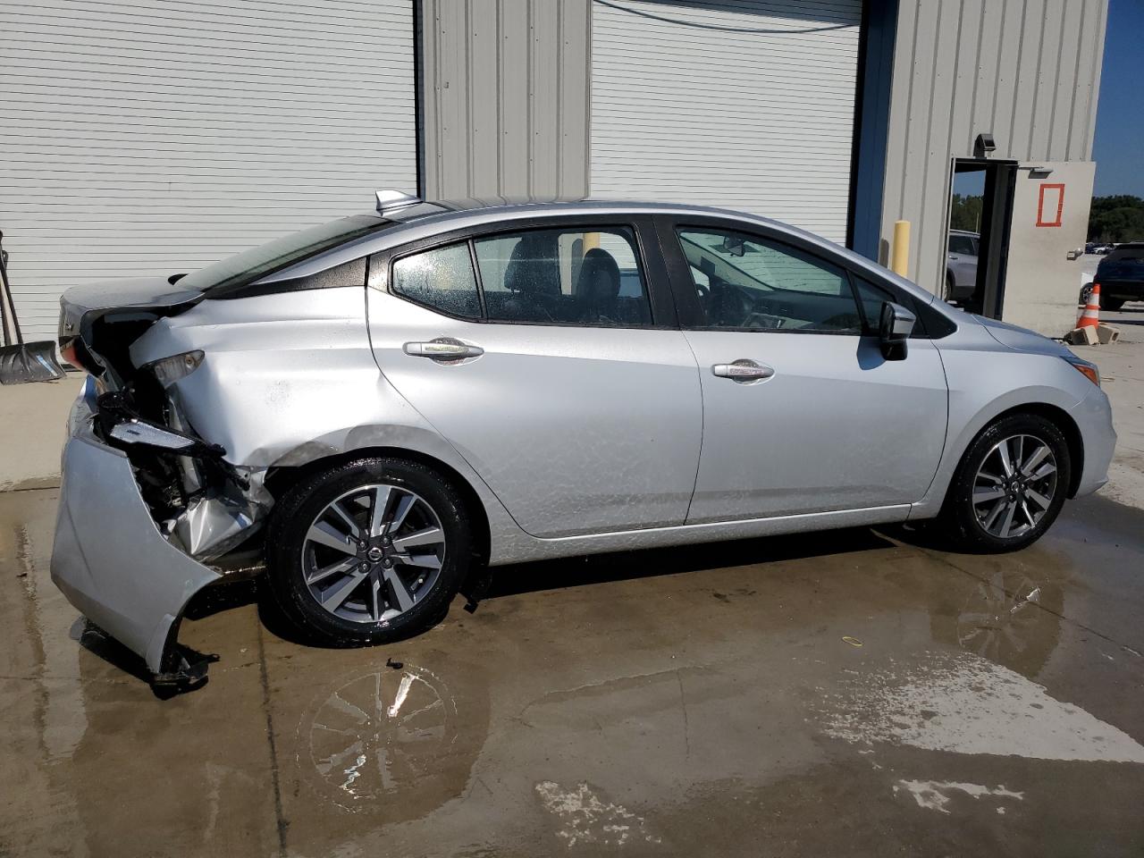 2020 Nissan Versa Sv silver null gasoline 3N1CN8EV8LL837171 photo #4