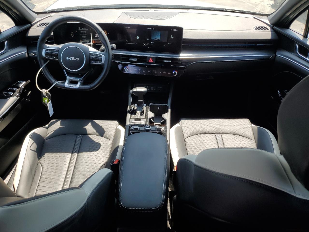 2025 Kia K5 Gt Line VIN: KNAG64J72S5321203 Lot: 71454395