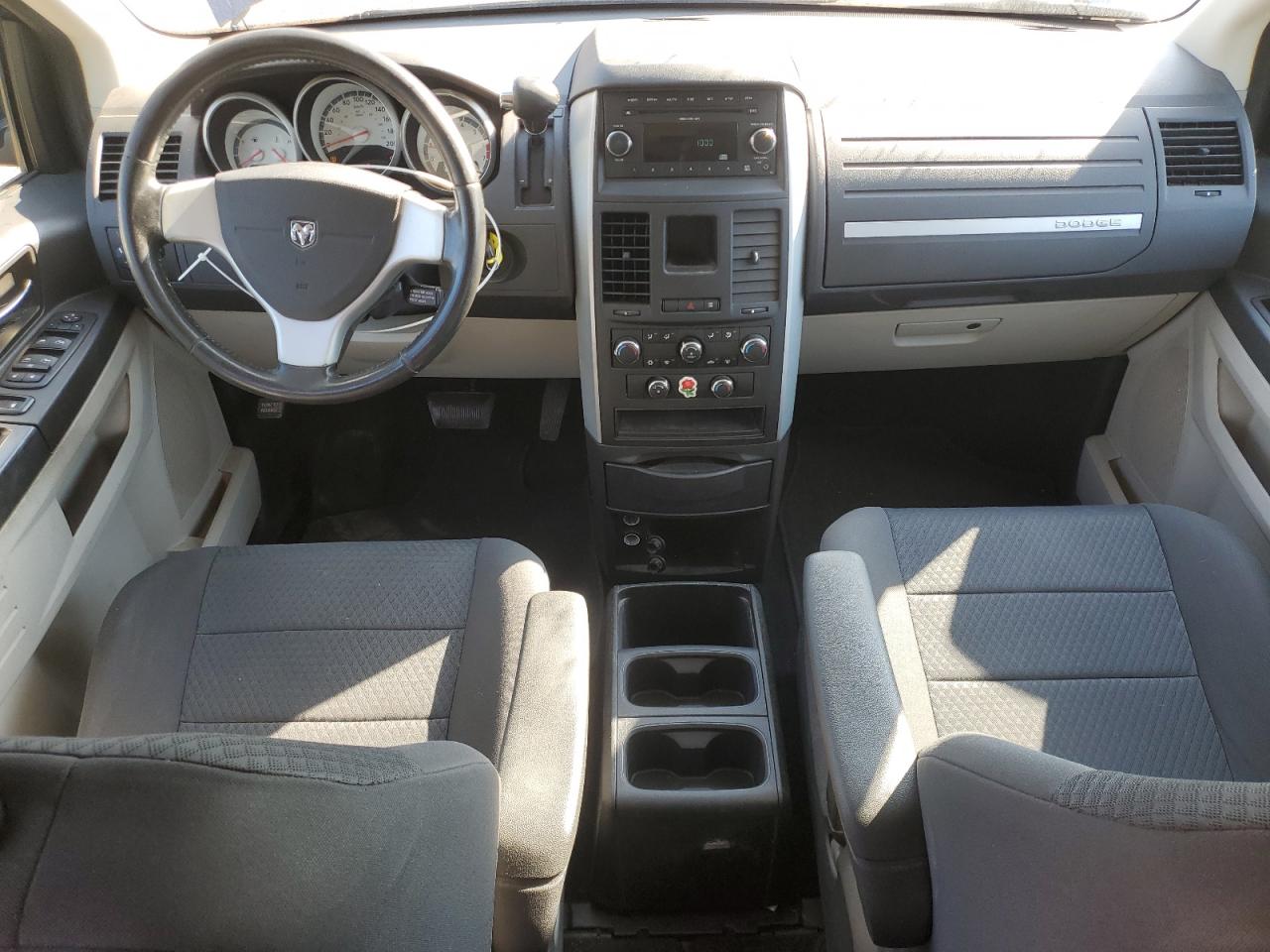 2010 Dodge Grand Caravan Se VIN: 2D4RN4DE1AR182114 Lot: 80475635