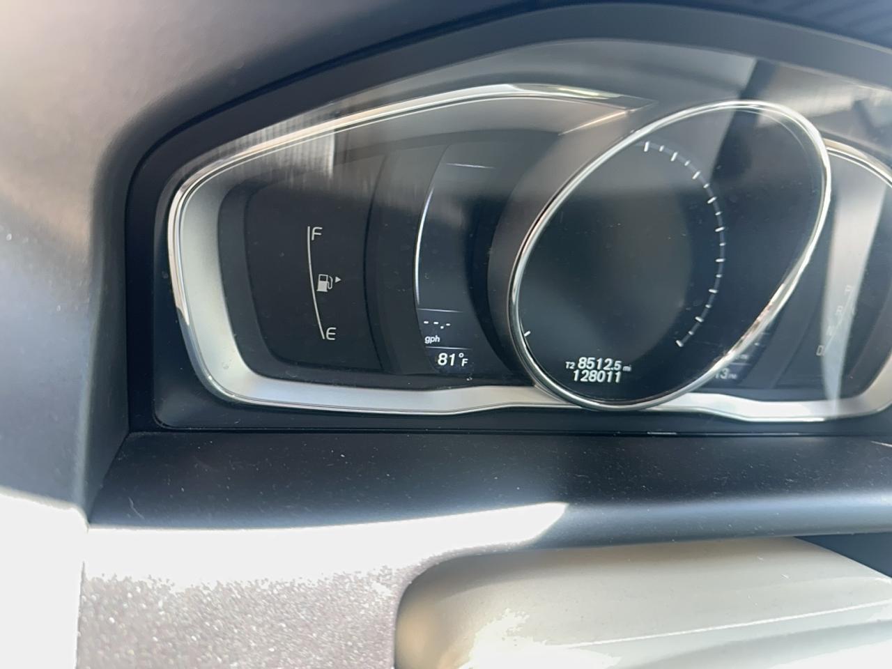 2016 Volvo Xc60 T5 Premier VIN: YV4612RK9G2826283 Lot: 70230625