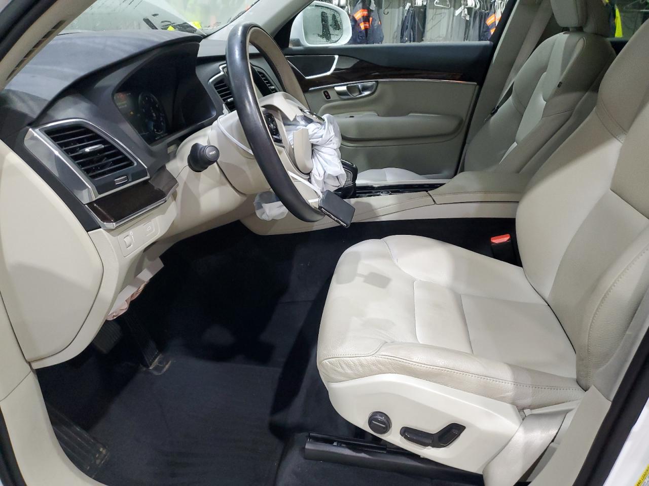2019 Volvo Xc90 T6 Momentum VIN: YV4A22PK4K1447992 Lot: 71608175