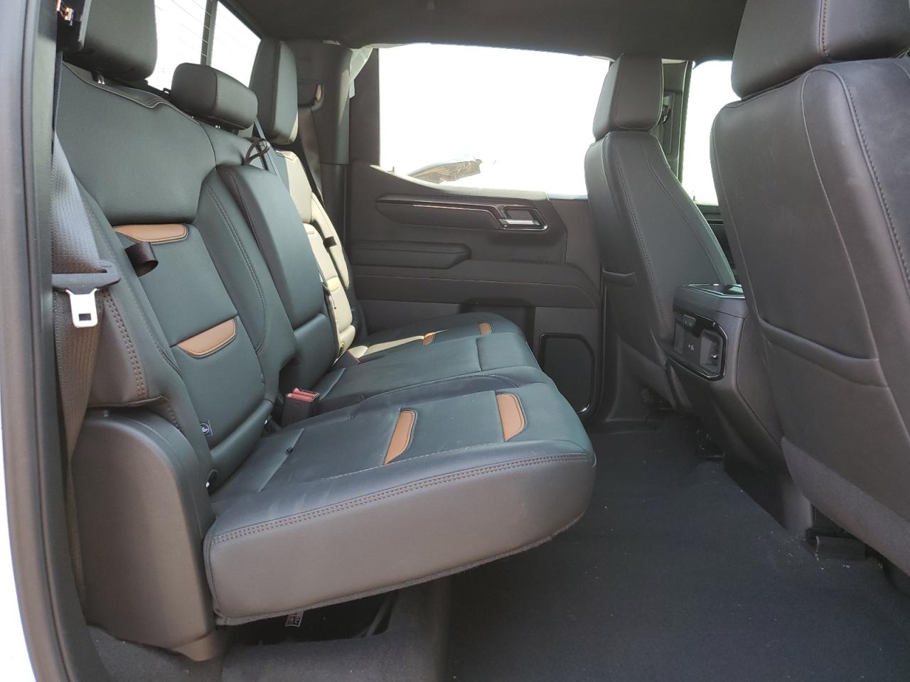 2025 GMC Sierra K1500 At4 VIN: 1GTUUEE85SZ138388 Lot: 71564895