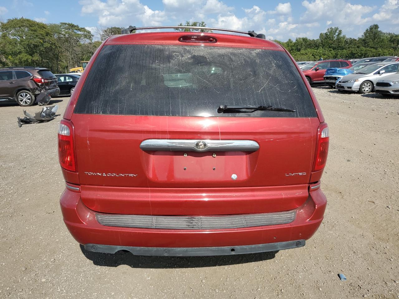 2005 Chrysler Town & Country Limited VIN: 2C8GP64L85R189414 Lot: 84431615