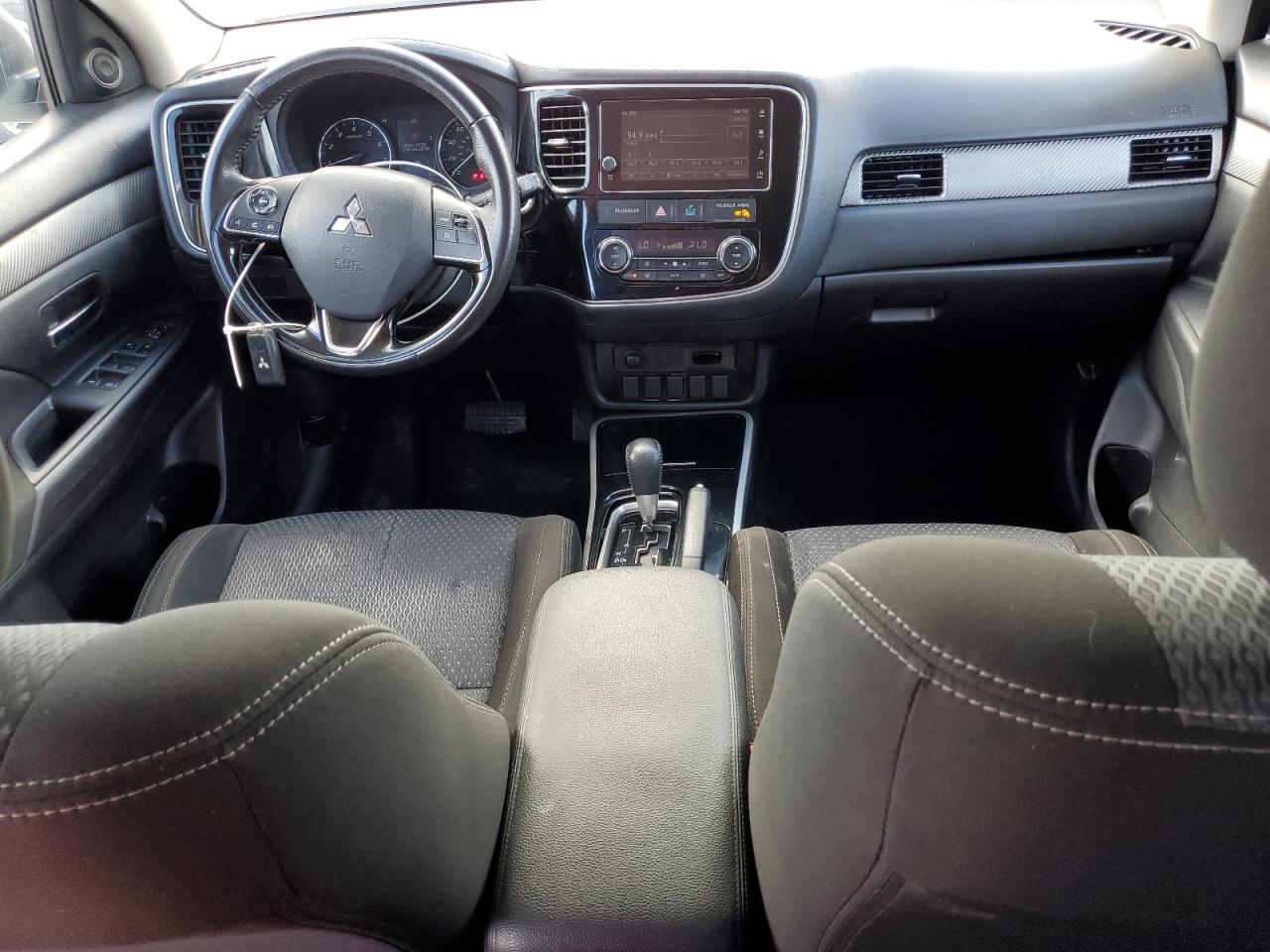 2018 Mitsubishi Outlander Se VIN: JA4AD3A39JZ034965 Lot: 84364635