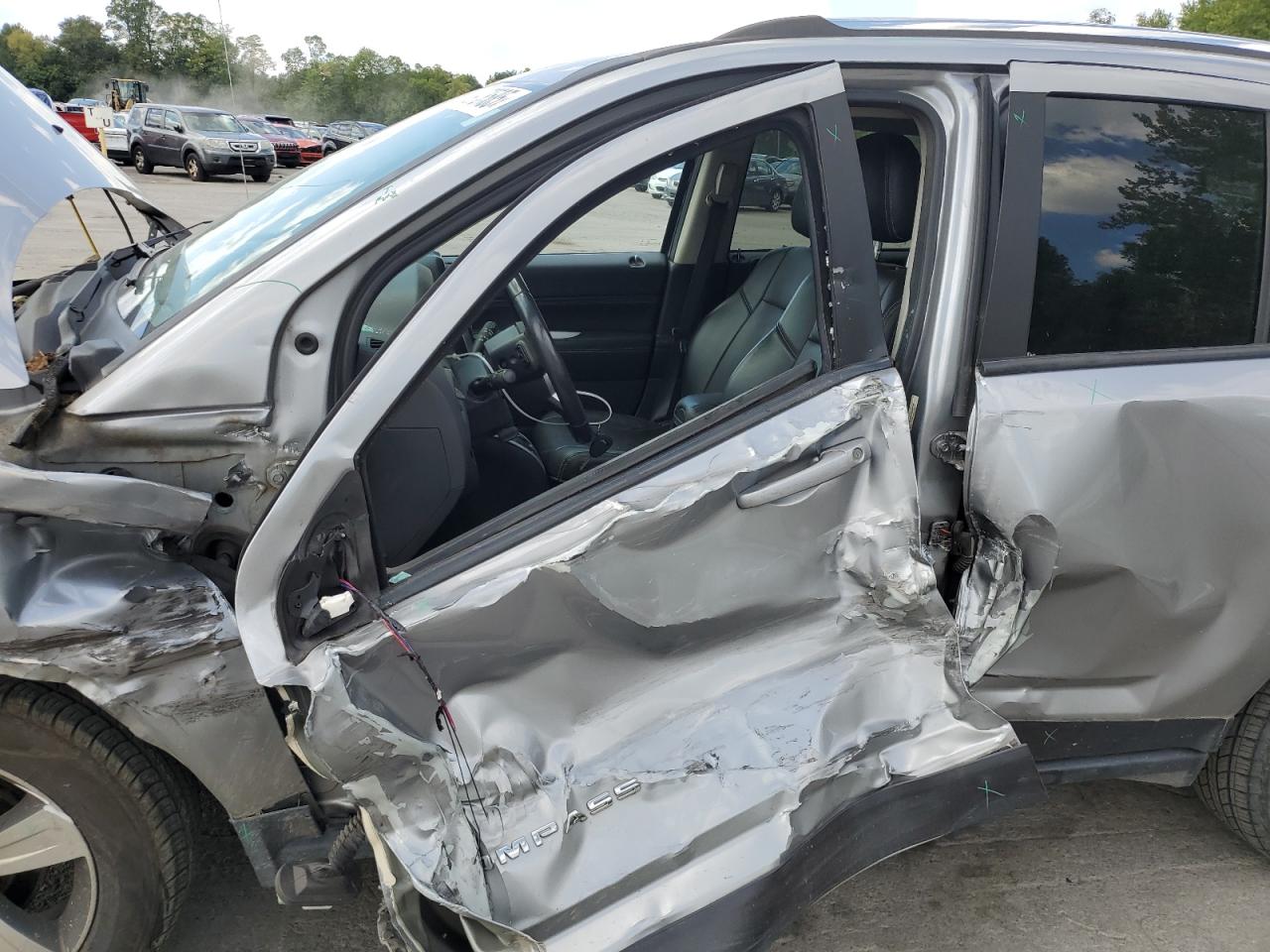 2017 Jeep Compass Latitude VIN: 1C4NJDEB2HD168148 Lot: 70973585