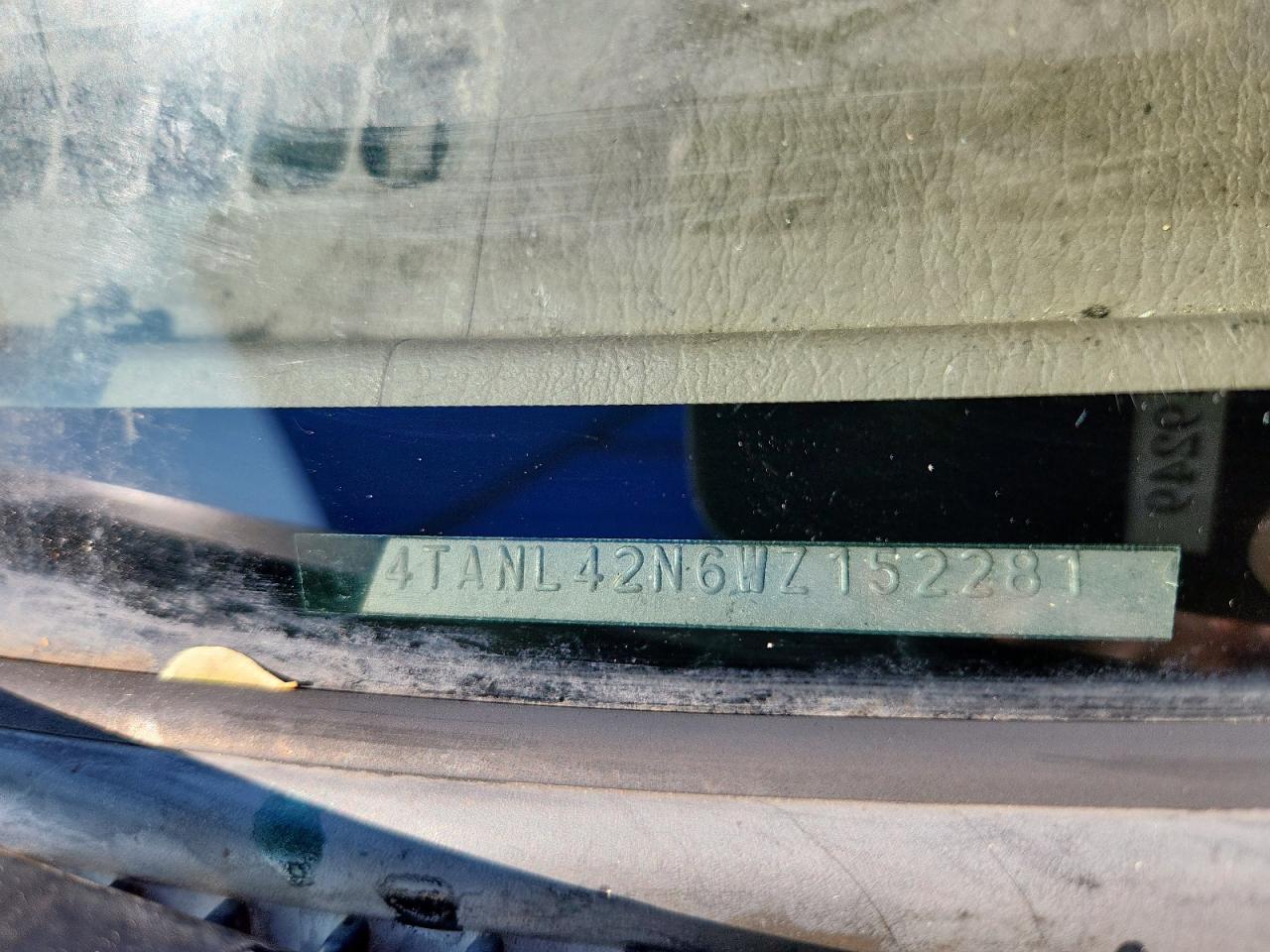 1998 Toyota Tacoma VIN: 4TANL42N6WZ152281 Lot: 80339955