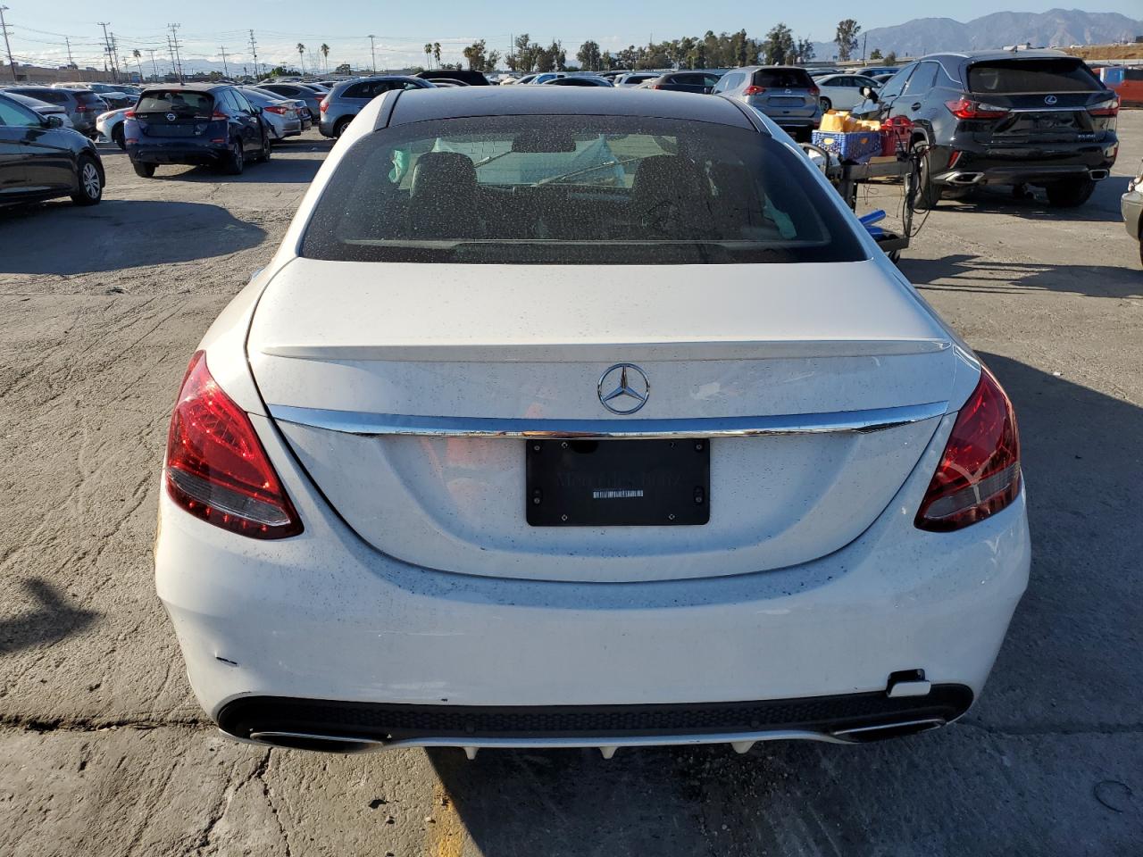 2016 Mercedes-Benz C 300 VIN: 55SWF4JB8GU118811 Lot: 81837575
