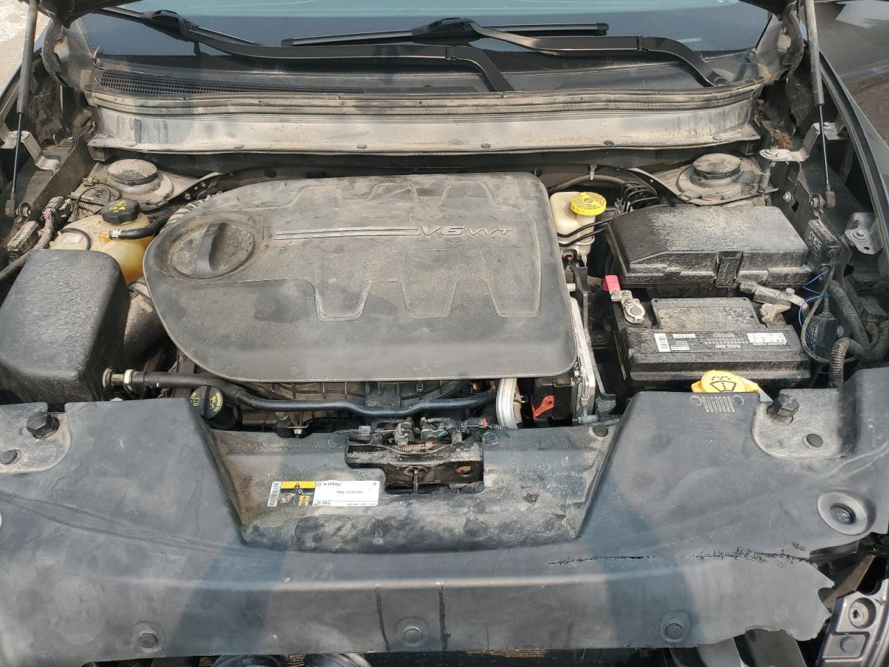 2016 Jeep Cherokee Latitude VIN: 1C4PJMCS5GW375647 Lot: 71114875