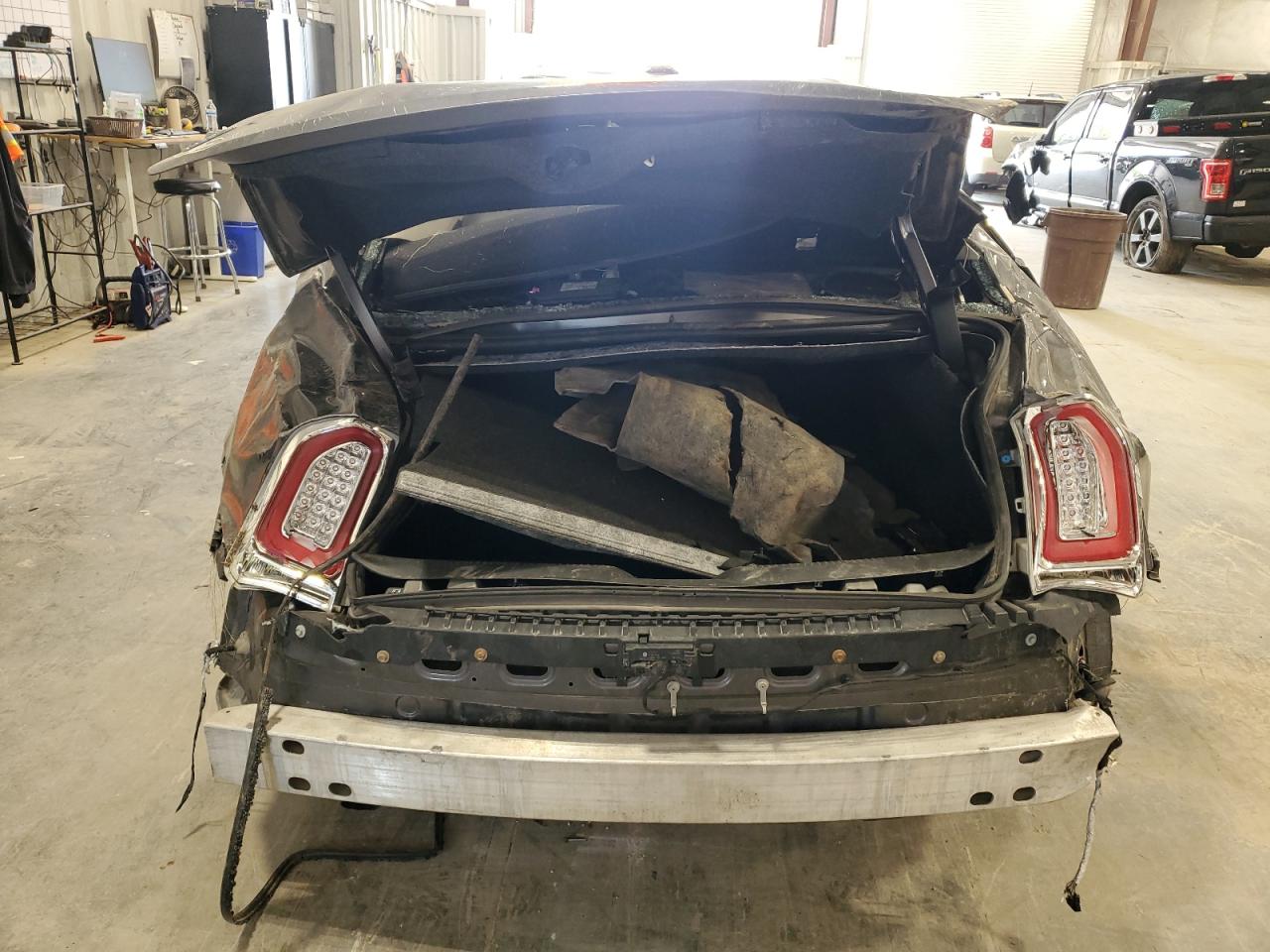 2018 Chrysler 300 Limited VIN: 2C3CCAKG3JH268885 Lot: 71665855