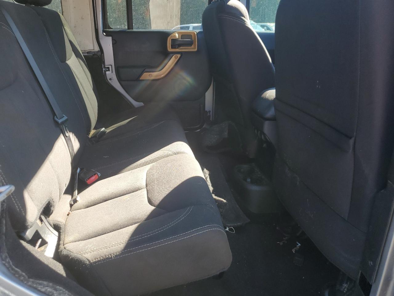 2017 Jeep Wrangler Unlimited Sahara VIN: 1C4BJWEG6HL530059 Lot: 82025825