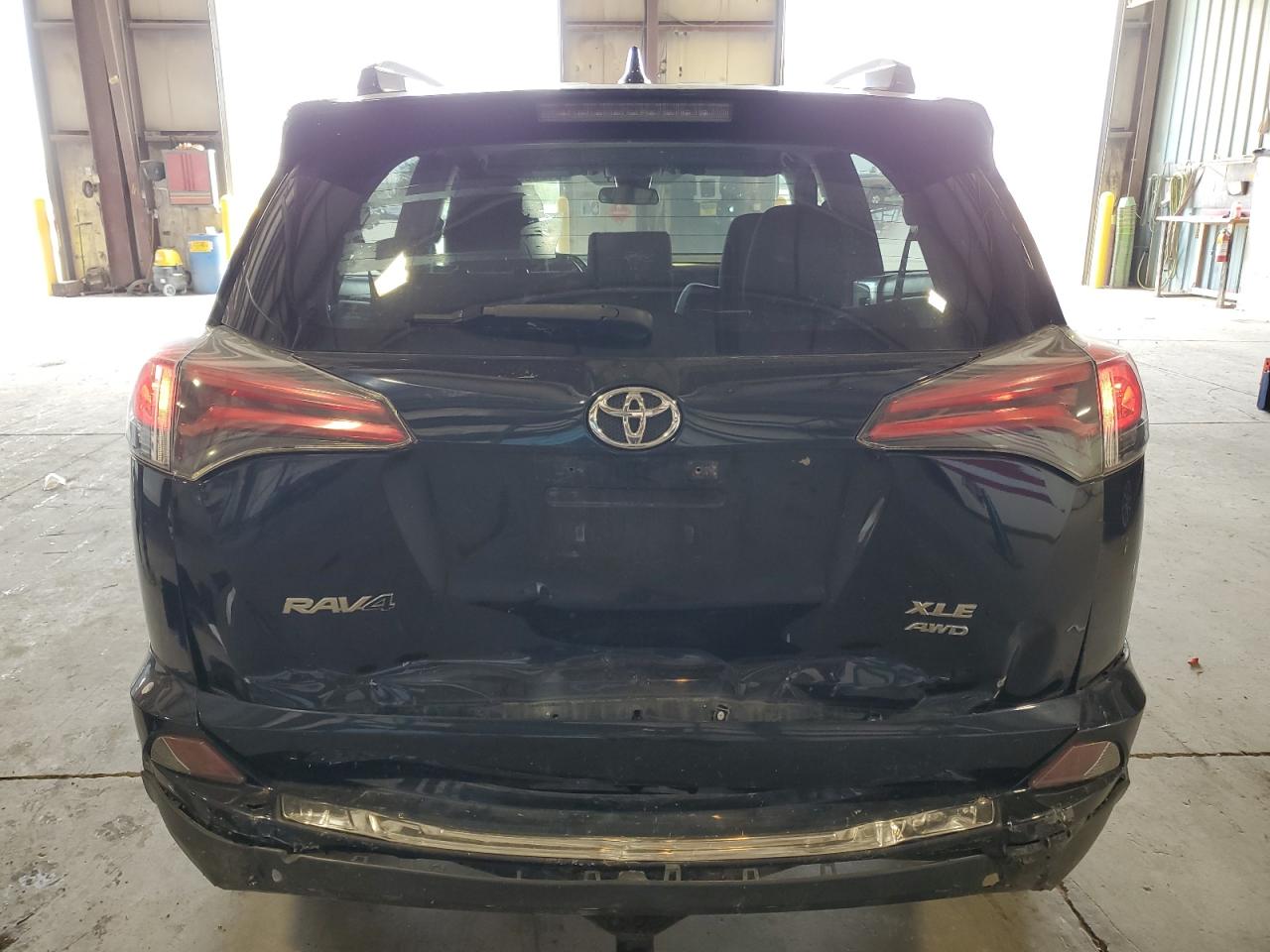 2017 Toyota Rav4 Xle VIN: JTMRFREVXHJ111000 Lot: 81293205