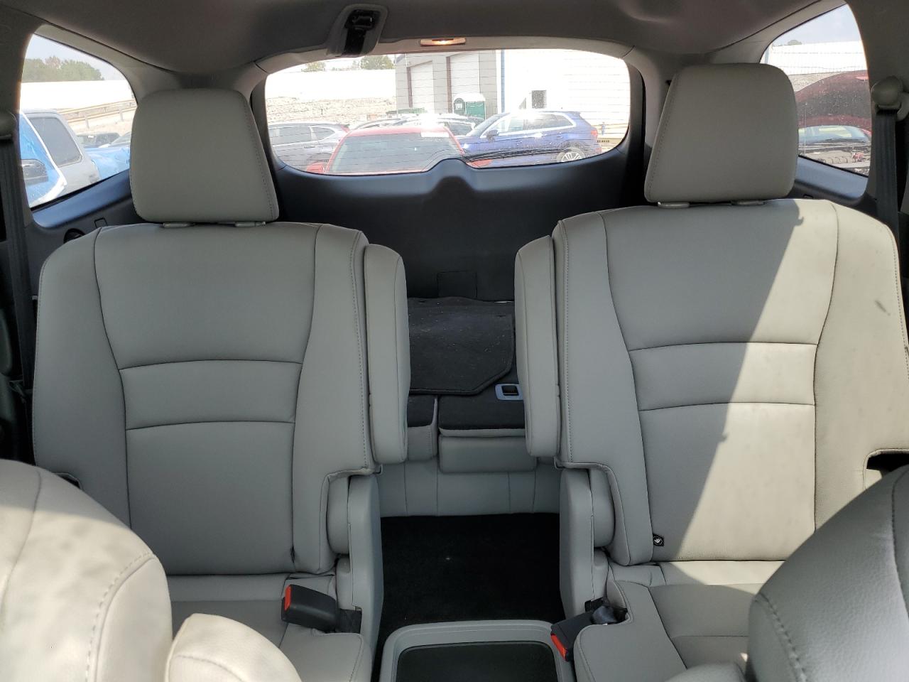 2022 Honda Pilot Touring VIN: 5FNYF5H62NB034375 Lot: 81314235