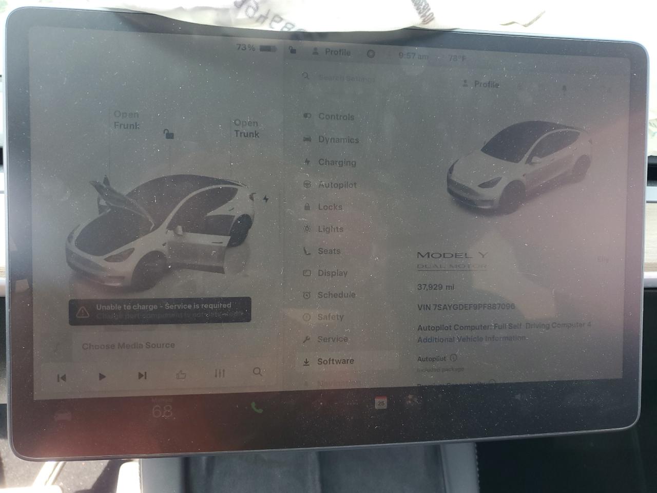 2023 Tesla Model Y VIN: 7SAYGDEF9PF887096 Lot: 82123895