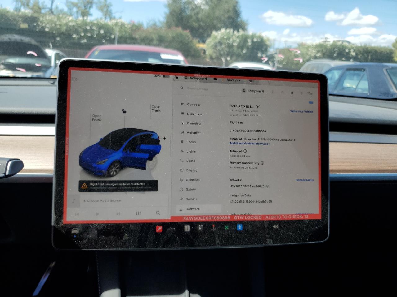 2024 Tesla Model Y VIN: 7SAYGDEEXRF080886 Lot: 72048545