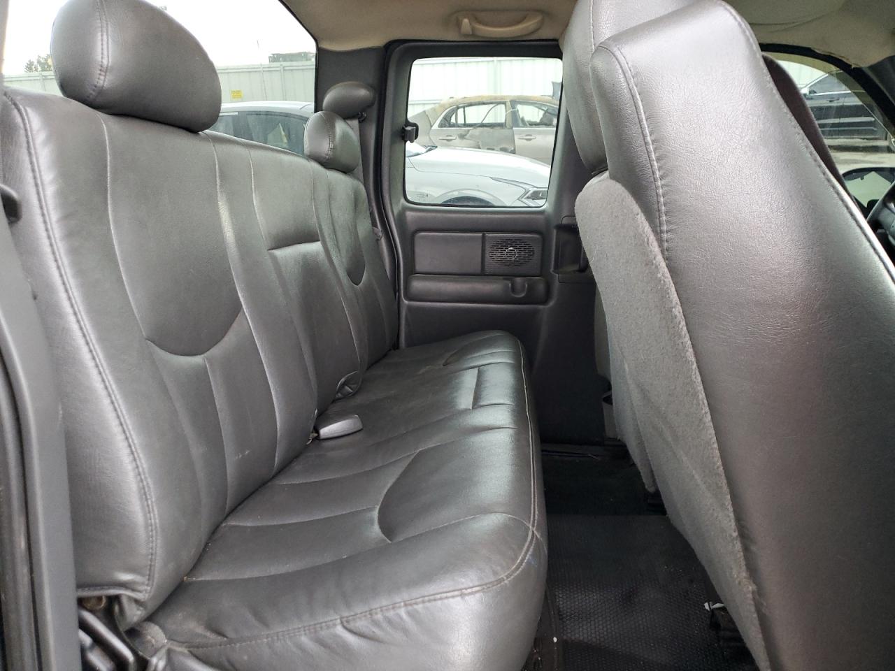 2004 Chevrolet Silverado C1500 VIN: 2GCEC19T241350840 Lot: 83781905