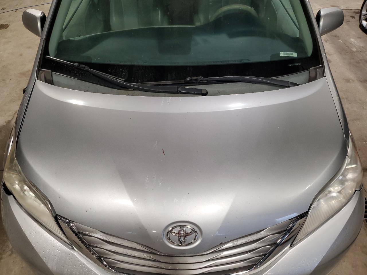 2013 Toyota Sienna Xle VIN: 5TDYK3DCXDS294805 Lot: 83762155