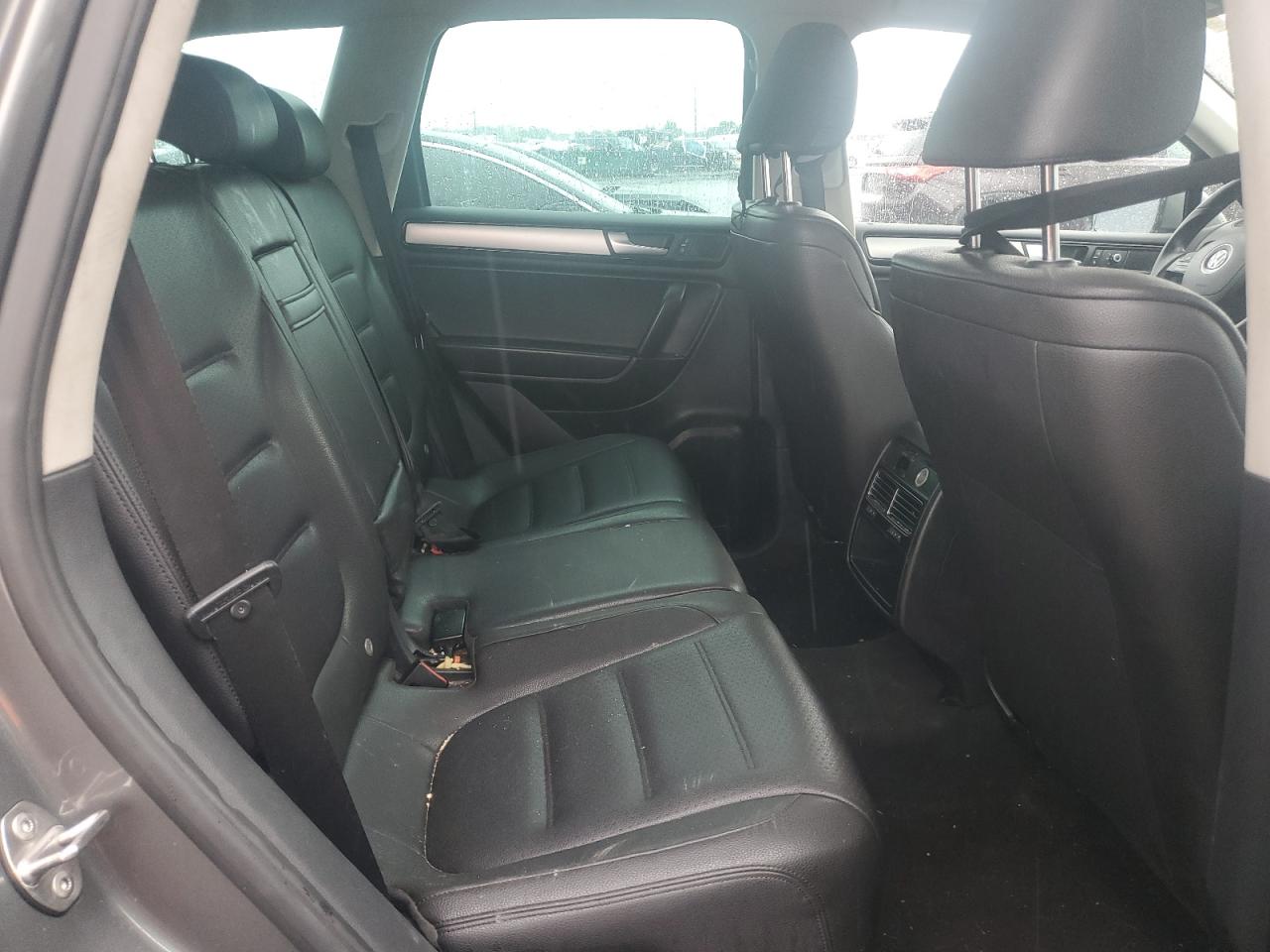 2014 Volkswagen Touareg V6 VIN: WVGEF9BPXED006404 Lot: 83981945