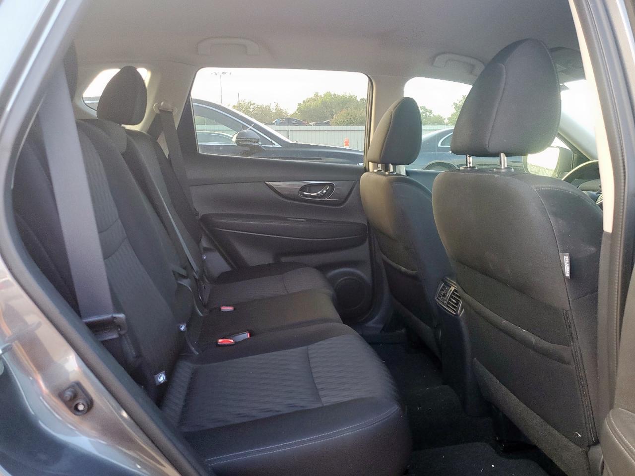 2018 Nissan Rogue S VIN: 5N1AT2MT7JC733234 Lot: 84272785