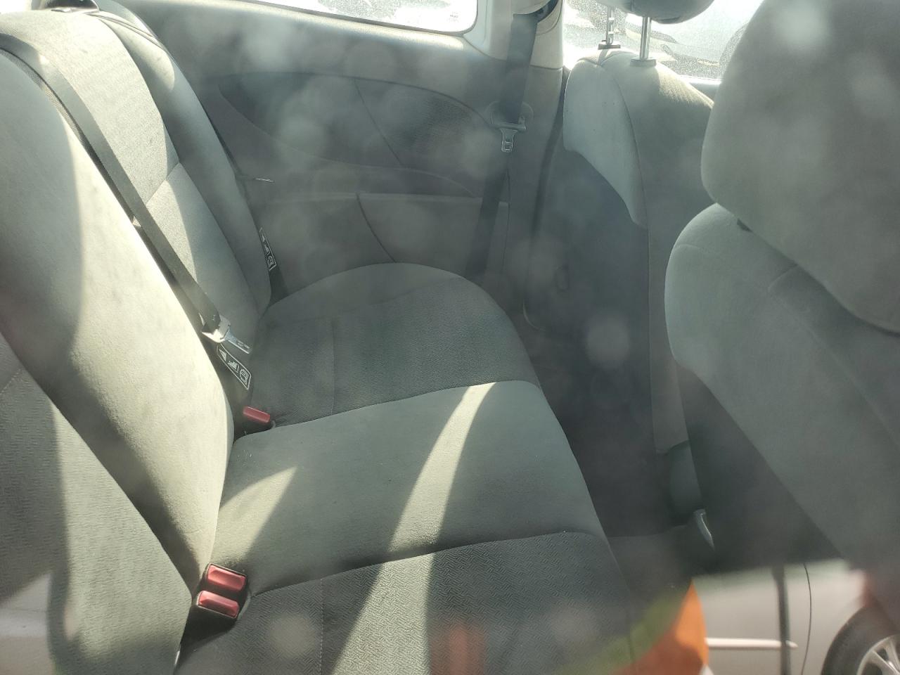 2000 Ford Focus Zx3 VIN: 3FAFP3136YR136554 Lot: 80854065