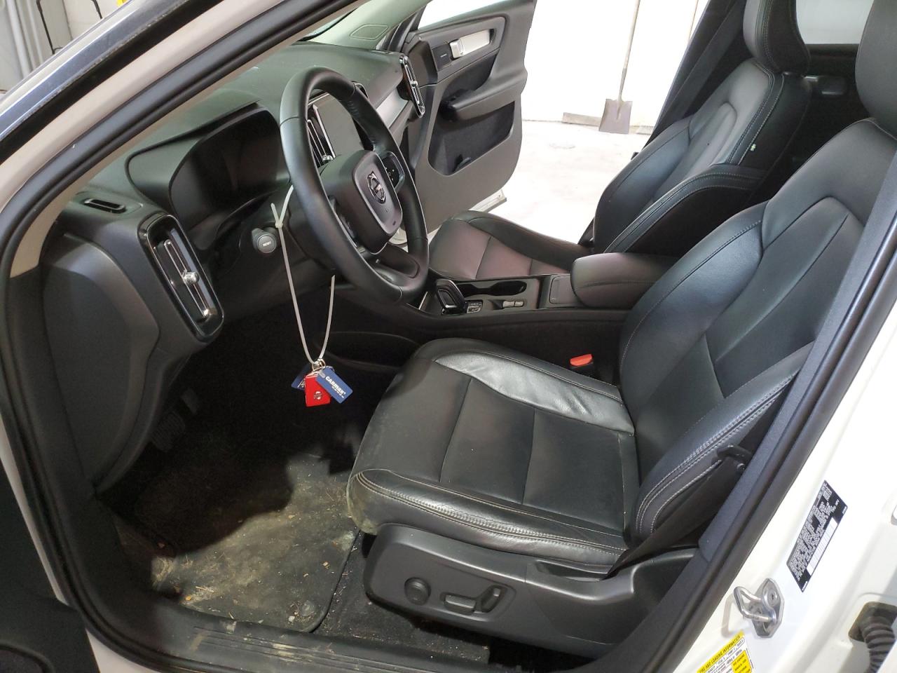 2019 Volvo Xc40 T5 Momentum VIN: YV4162UK1K2047858 Lot: 71129145