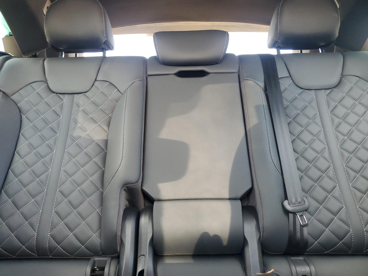 2024 Audi Sq5 Premium Plus VIN: WA1B4AFY2R2152115 Lot: 70687835