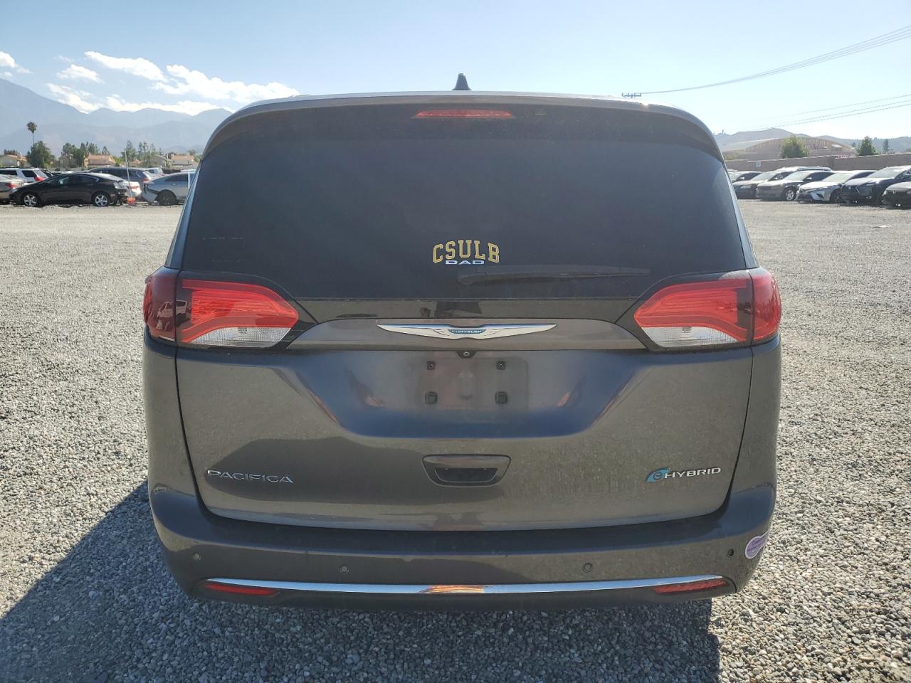 2018 Chrysler Pacifica Hybrid Limited VIN: 2C4RC1N74JR213695 Lot: 82149155