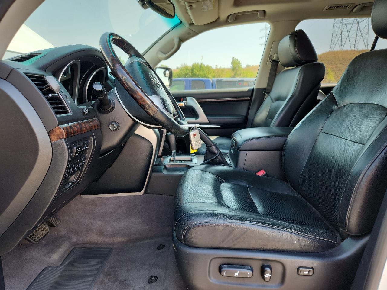 2013 Toyota Land Cruiser VIN: JTMHY7AJ4D4013327 Lot: 71533895