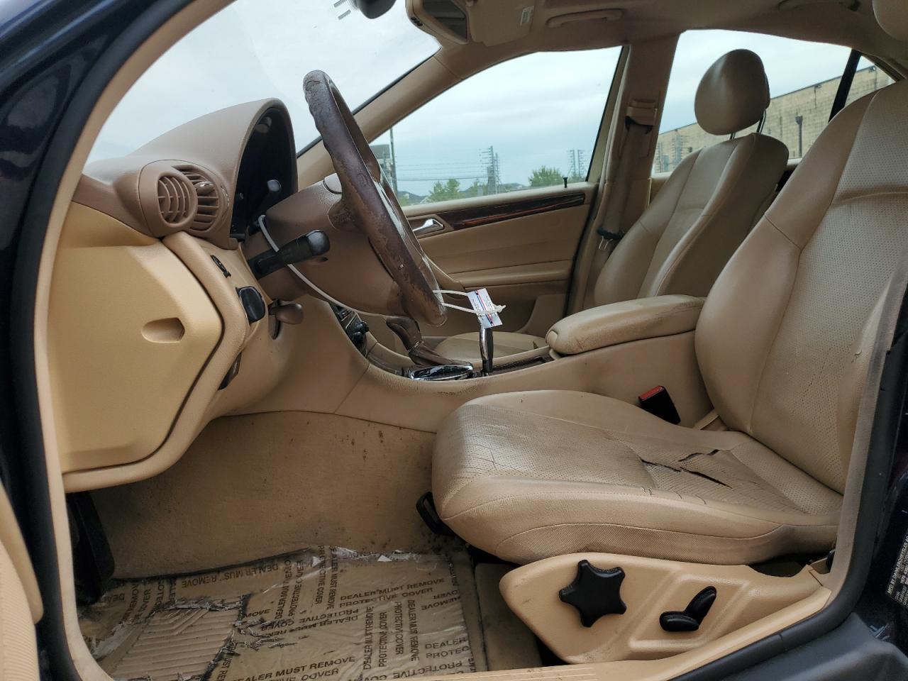 2002 Mercedes-Benz C 240 VIN: WDBRF61J32F143636 Lot: 84567925