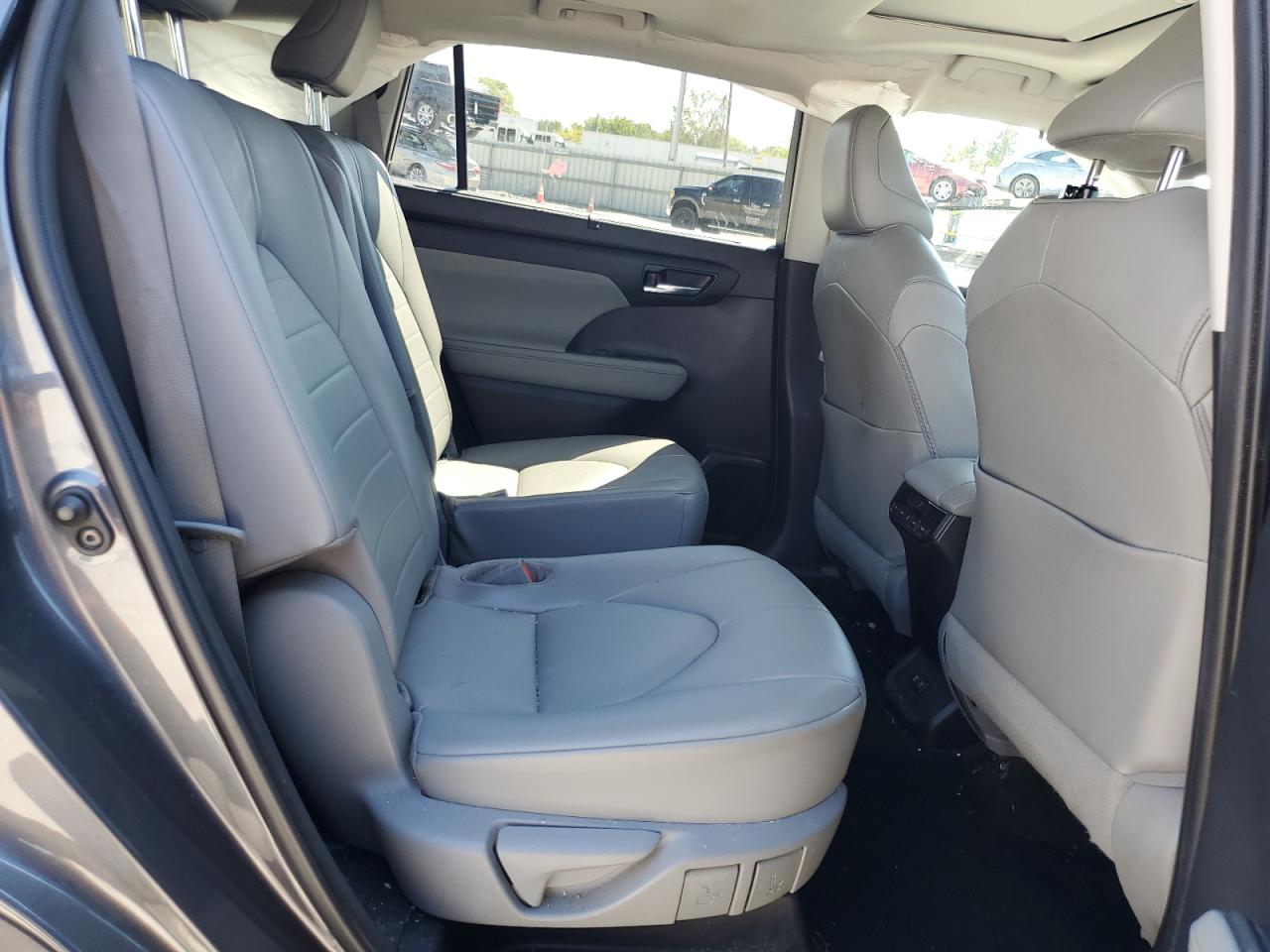 2021 Toyota Highlander Xle VIN: 5TDGZRBHXMS074766 Lot: 71087355