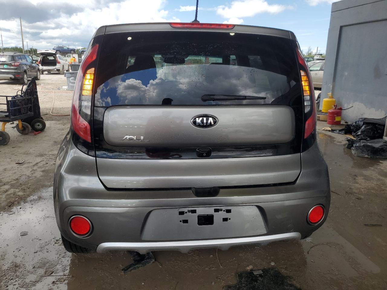 2017 Kia Soul + VIN: KNDJP3A59H7486421 Lot: 71263475
