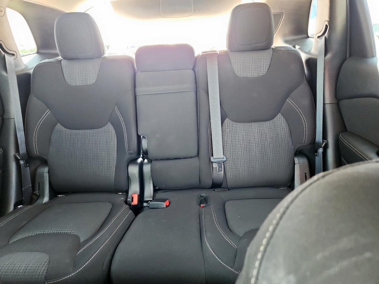 2017 Jeep Cherokee Latitude VIN: 1C4PJLCB5HW503087 Lot: 69371095