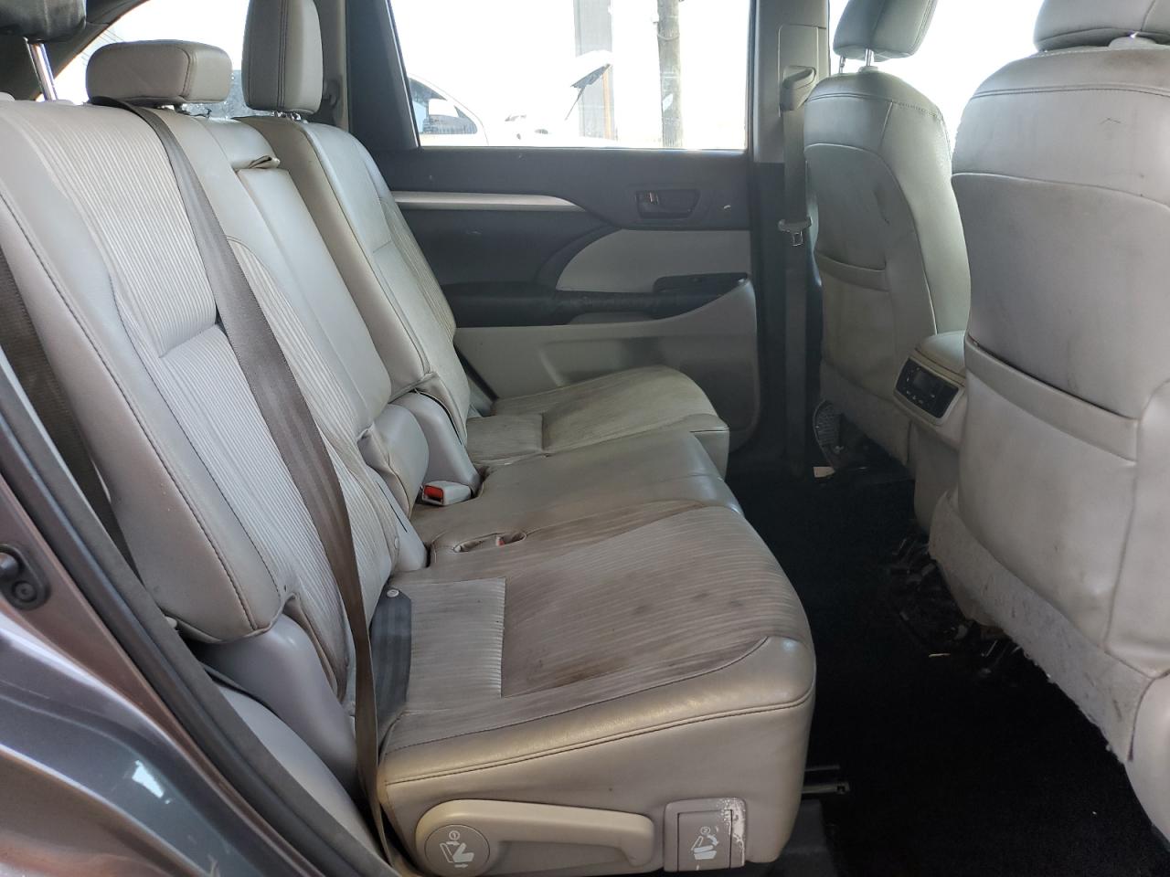 2014 Toyota Highlander Le VIN: 5TDZKRFHXES005780 Lot: 84424825