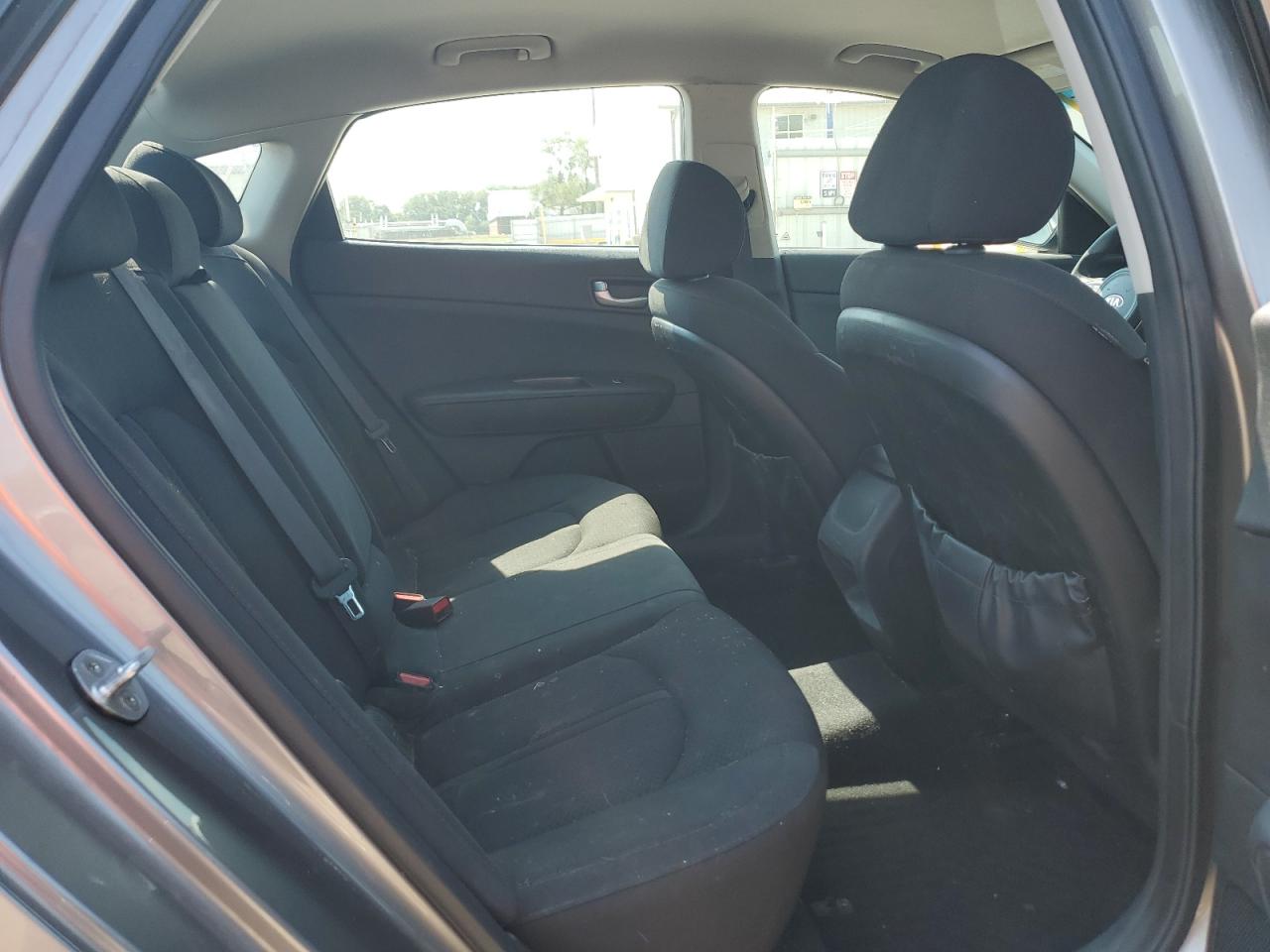 2017 Kia Optima Lx VIN: 5XXGT4L33HG146390 Lot: 80569825