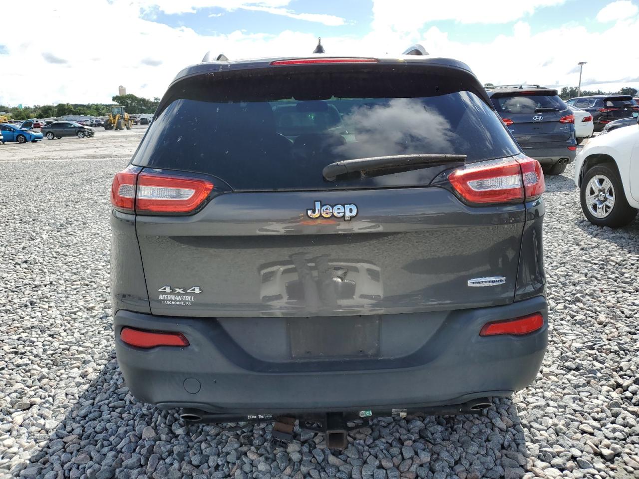 2014 Jeep Cherokee Latitude VIN: 1C4PJMCS0EW257874 Lot: 84413005