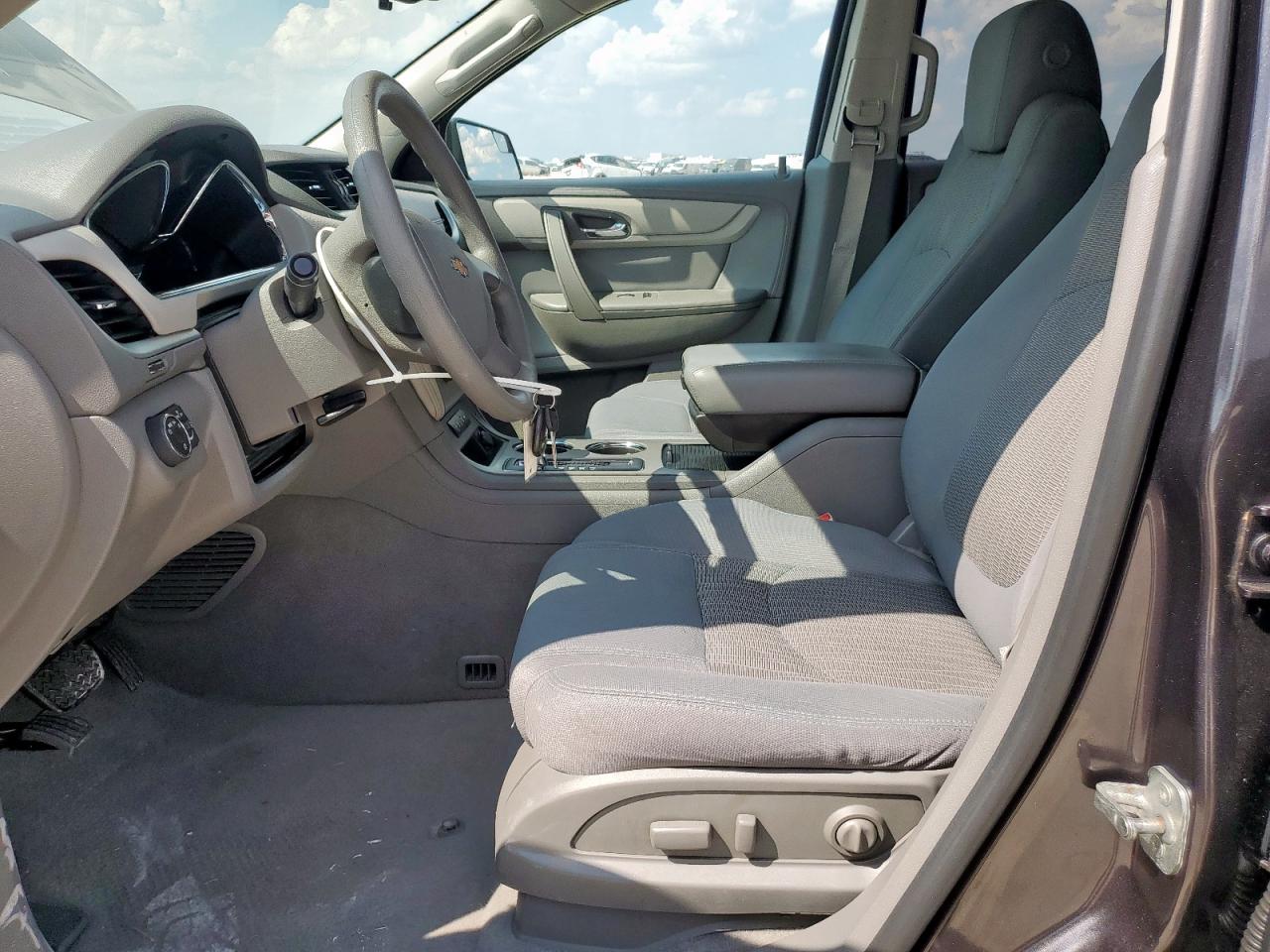 2014 Chevrolet Traverse Ls VIN: 1GNKRFKD0EJ351372 Lot: 81585415