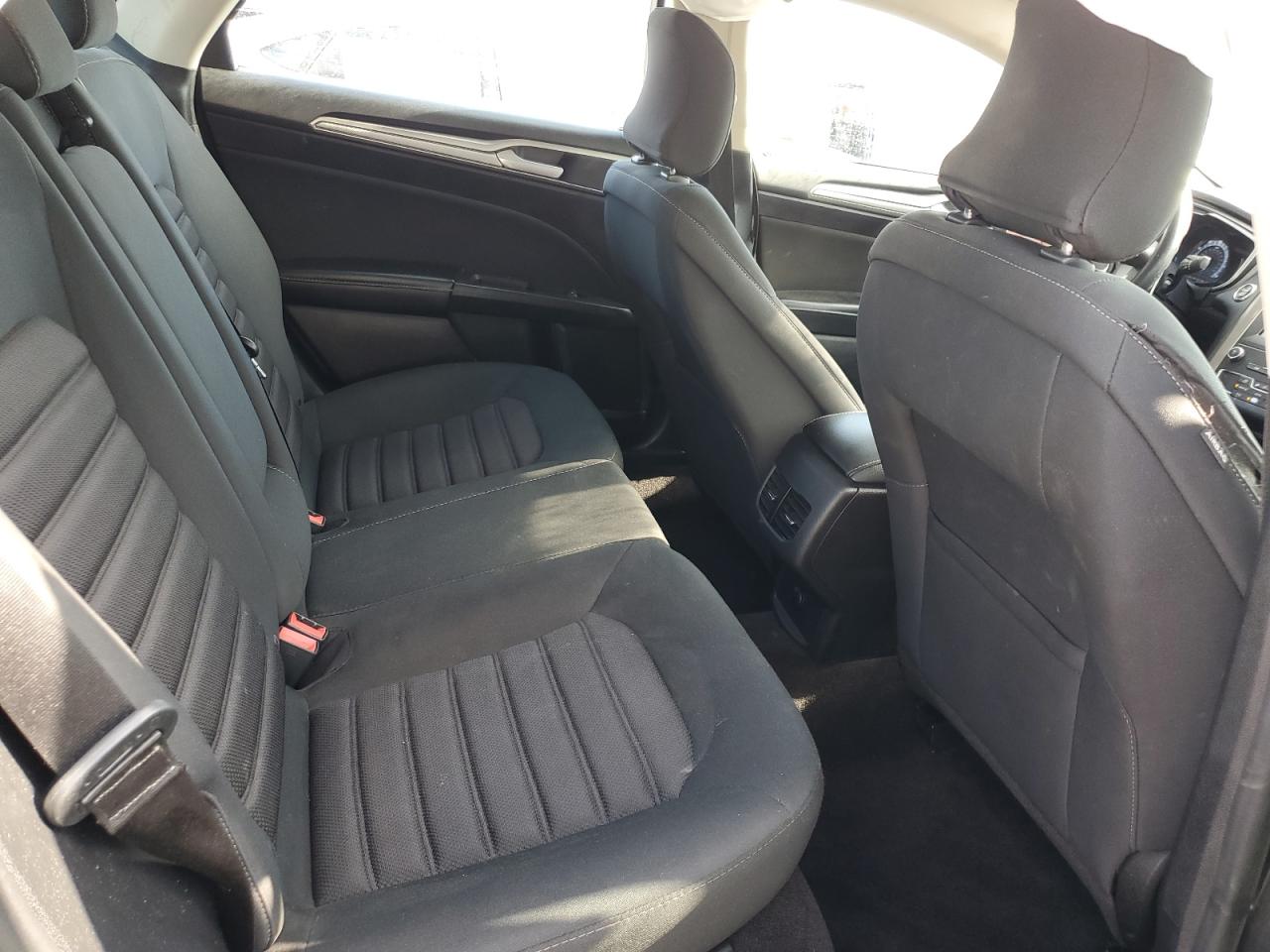 2019 Ford Fusion Se VIN: 3FA6P0HD2KR101952 Lot: 81021015