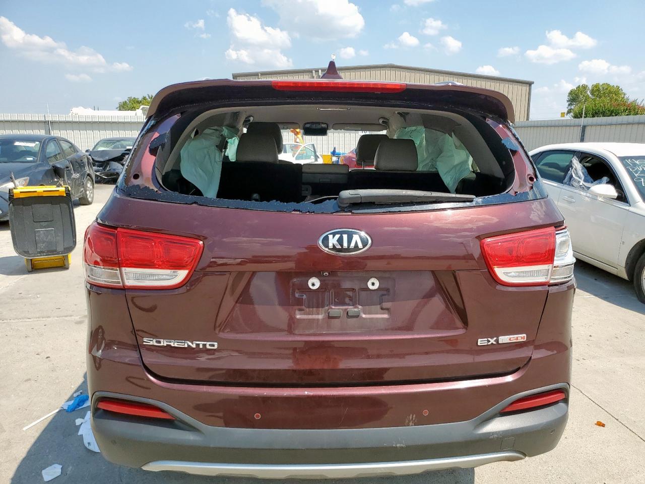 2017 Kia Sorento Ex VIN: 5XYPH4A1XHG279338 Lot: 80935325