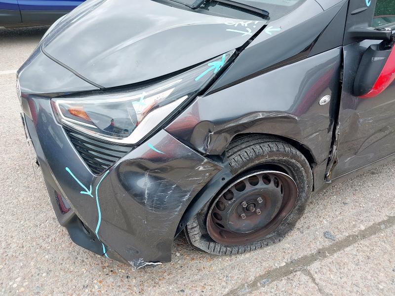 2021 TOYOTA AYGO X-PLAY TSS VVT-I 
