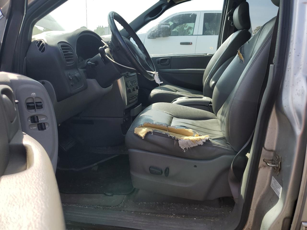 2005 Chrysler Town & Country Touring VIN: 2C4GP54L25R132105 Lot: 70004835